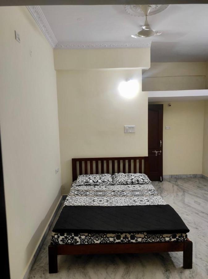 Home To Explore Food, History & Shopping Hyderabad Exterior foto